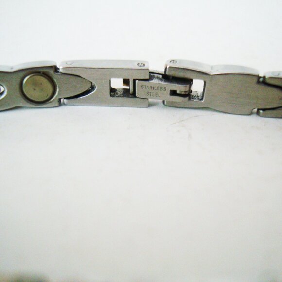 Magnetic Bracelet Marked Bio Bio88 Stainless Steel Gold Silver Pre-loved - Picture 5 of 5